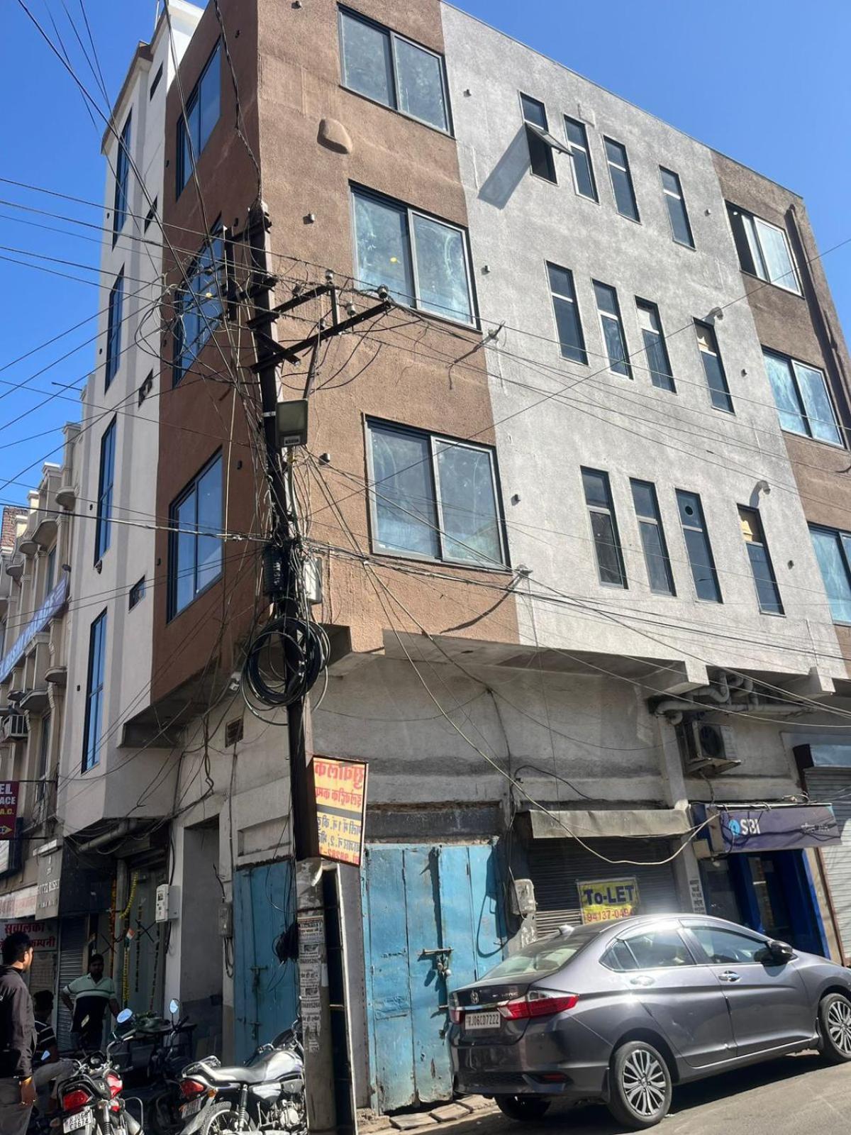 Hotel Revanta Bhīlwāra Kültér fotó
