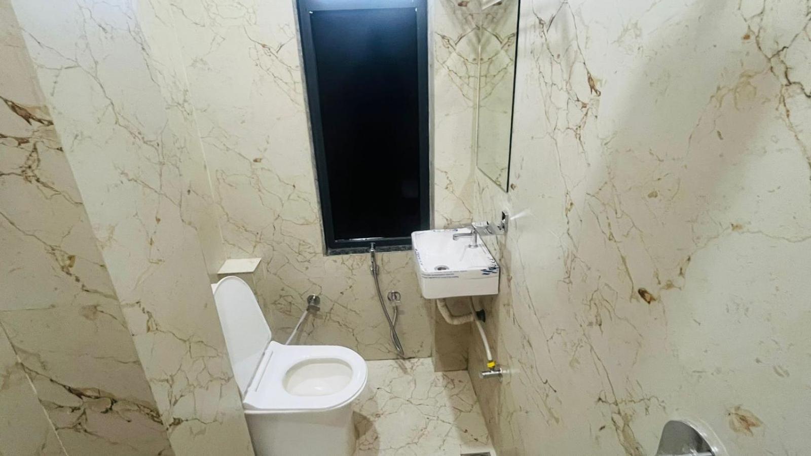 Hotel Revanta Bhīlwāra Kültér fotó